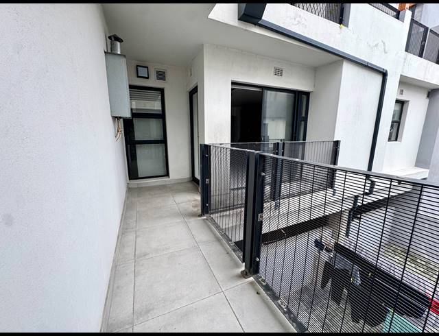 2 BEDROOM APARTMENT TO LET IN TABLE VIEW